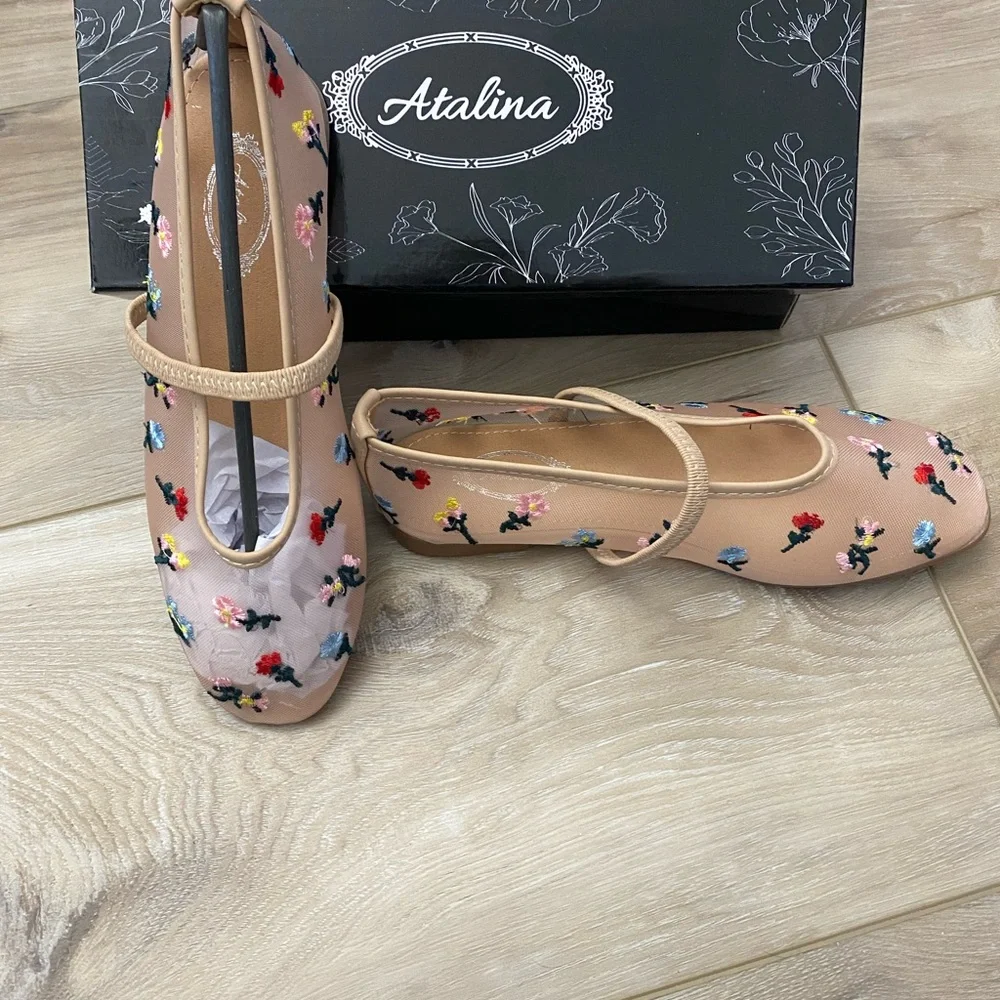 Atalina Embroidered Floral Mesah Mary Jane Flats - Nude/Blush - NWT - Picture 3 of 10